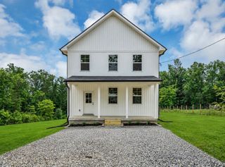 5800 Sanders rd, Lyles, TN 37098