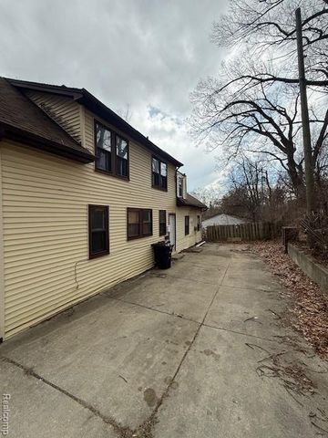 16845-7 Dolphin Street, Detroit, MI 48219