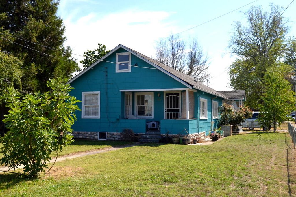 317 W Clark Street, Medford, OR 97501