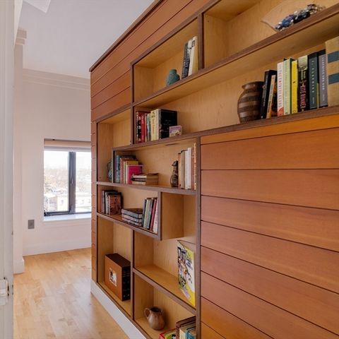 10 Corporal Mcternan St. C-406, Cambridge, MA 02139