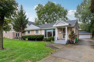 648 Shermer Road, Glenview, IL 60025