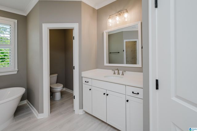 1054 EAGLE NEST CIRCLE, Birmingham, AL 35242