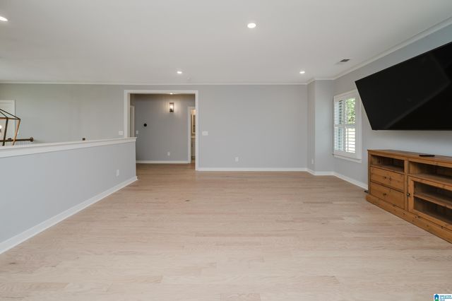 1054 EAGLE NEST CIRCLE, Birmingham, AL 35242