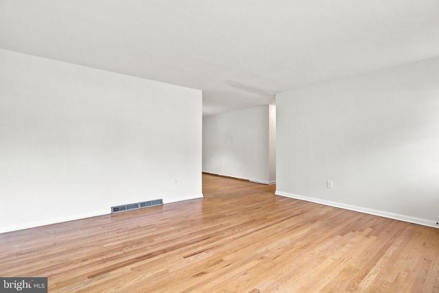 10831 ROSEWOOD DR, Hagerstown, MD 21740