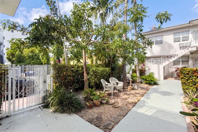717 Espanola Way 111, Miami Beach, FL 33139