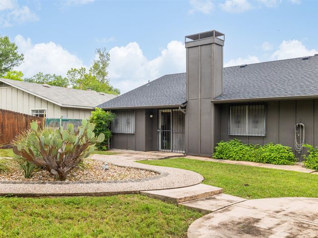 7001 Watchwood DR, Austin, TX 78745