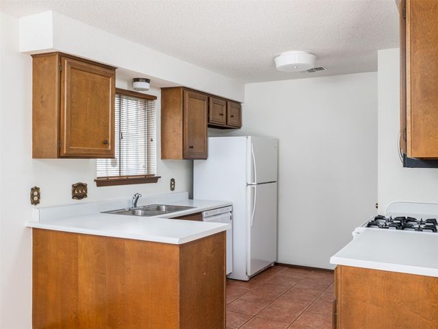7001 Watchwood DR, Austin, TX 78745
