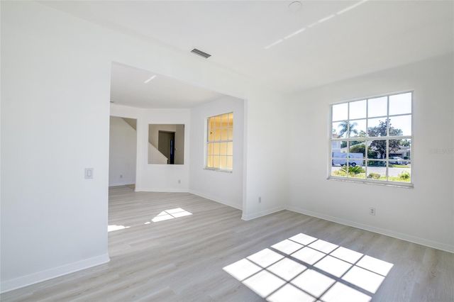 5121 GLADE FERN COURT, Sarasota, FL 34238