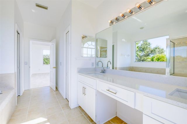 5121 GLADE FERN COURT, Sarasota, FL 34238