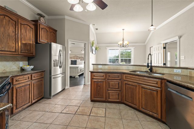 118 Divide Avenue, Tuscola, TX 79562