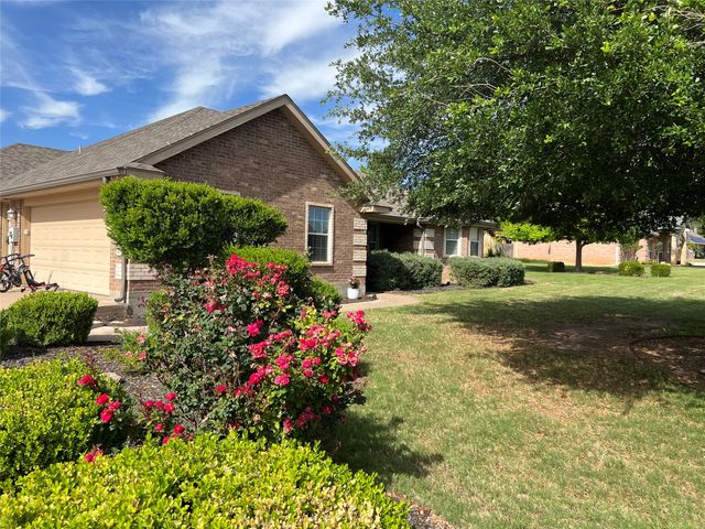 118 Divide Avenue, Tuscola, TX 79562