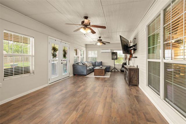 118 Divide Avenue, Tuscola, TX 79562