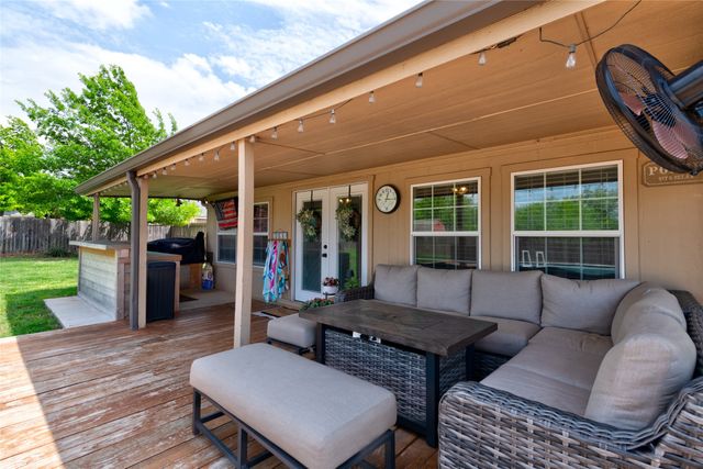 118 Divide Avenue, Tuscola, TX 79562