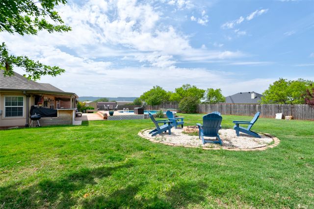118 Divide Avenue, Tuscola, TX 79562