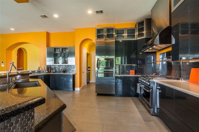 4637 Dagg Road, Houston, TX 77048