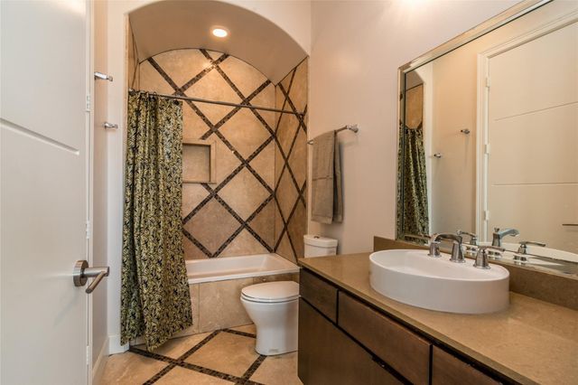 4637 Dagg Road, Houston, TX 77048