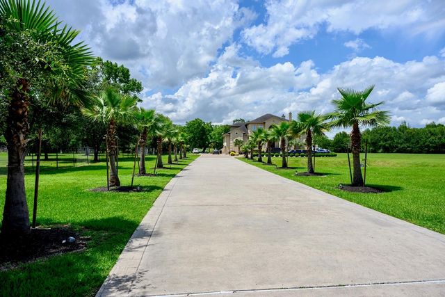 4637 Dagg Road, Houston, TX 77048
