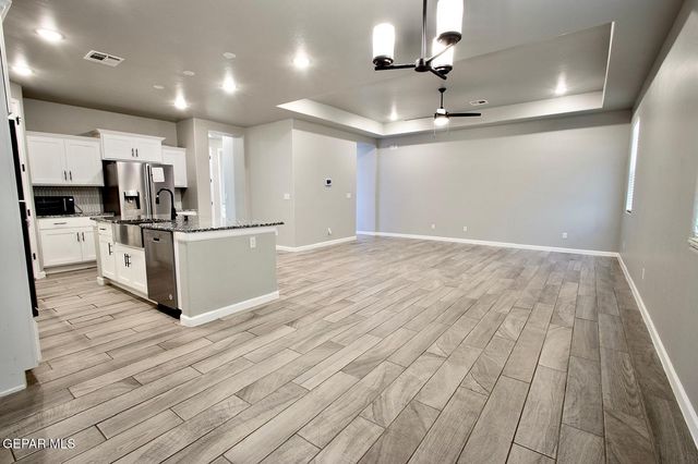 272 Hunstanton Street, El Paso, TX 79928