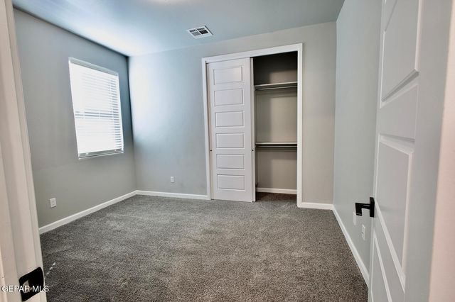 272 Hunstanton Street, El Paso, TX 79928