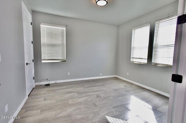 272 Hunstanton Street, El Paso, TX 79928