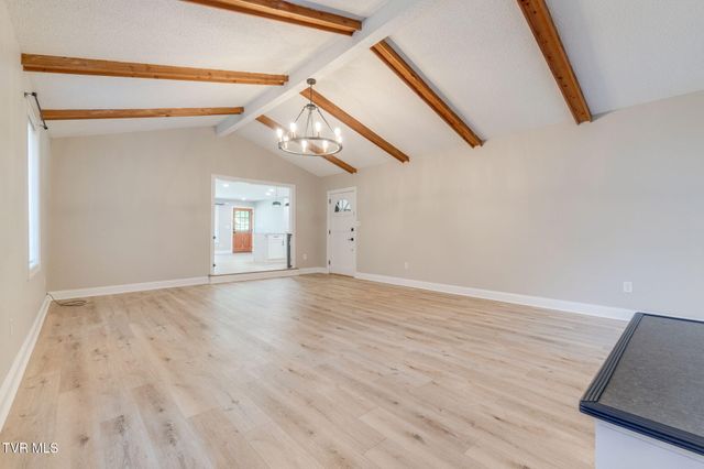 2071 Highway 421, Bristol, TN 37620