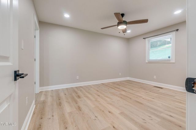 2071 Highway 421, Bristol, TN 37620