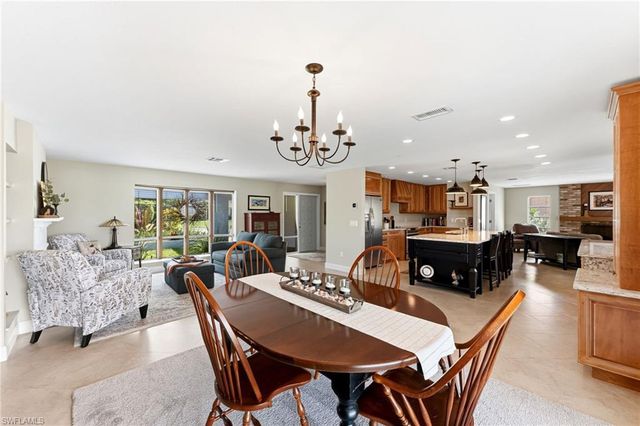 9981 Treasure Cay LN, Bonita Springs, FL 34135