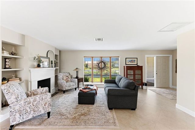9981 Treasure Cay LN, Bonita Springs, FL 34135