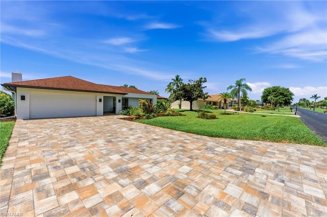 9981 Treasure Cay LN, Bonita Springs, FL 34135