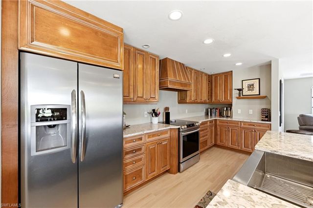 9981 Treasure Cay LN, Bonita Springs, FL 34135