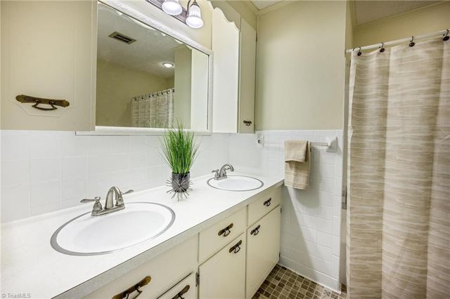 112 Persimmon Circle, Statesville, NC 28625