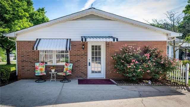112 Persimmon Circle, Statesville, NC 28625