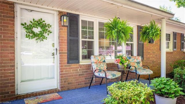 112 Persimmon Circle, Statesville, NC 28625