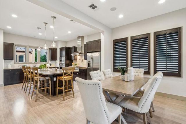 3428 Alma Village Circle, Palo Alto, CA 94306