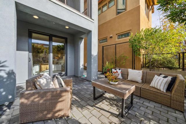 3428 Alma Village Circle, Palo Alto, CA 94306