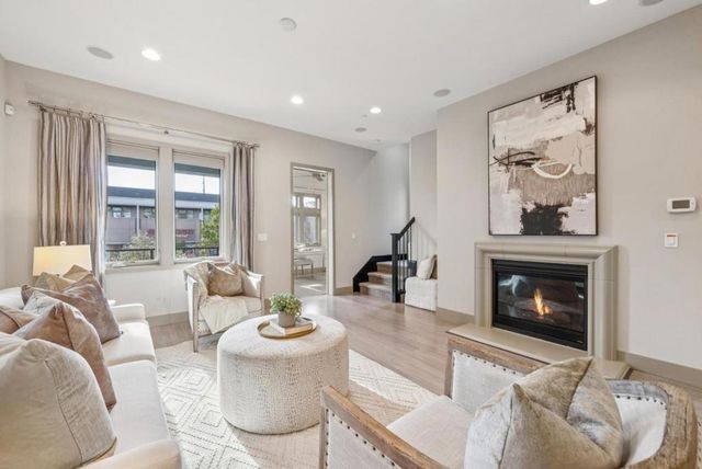 3428 Alma Village Circle, Palo Alto, CA 94306