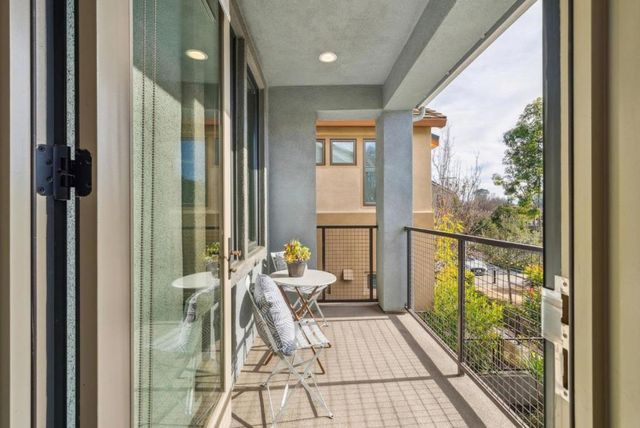 3428 Alma Village Circle, Palo Alto, CA 94306