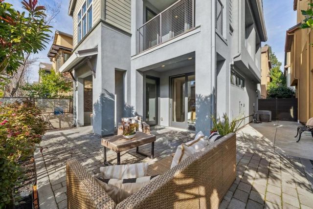 3428 Alma Village Circle, Palo Alto, CA 94306