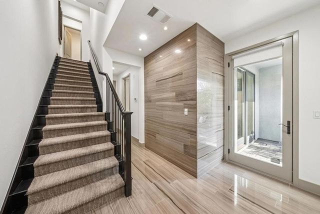 3428 Alma Village Circle, Palo Alto, CA 94306