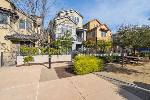 3428 Alma Village Circle, Palo Alto, CA 94306