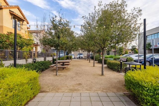 3428 Alma Village Circle, Palo Alto, CA 94306