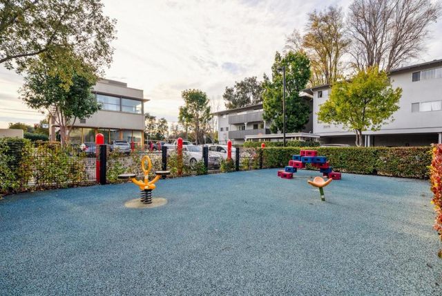 3428 Alma Village Circle, Palo Alto, CA 94306