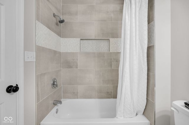 2245 Carrollton Avenue, Indianapolis, IN 46205