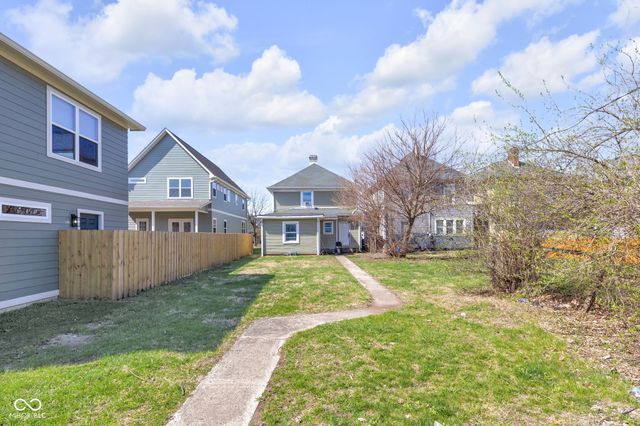 2245 Carrollton Avenue, Indianapolis, IN 46205