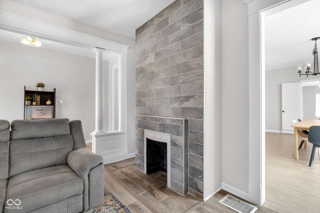 2245 Carrollton Avenue, Indianapolis, IN 46205