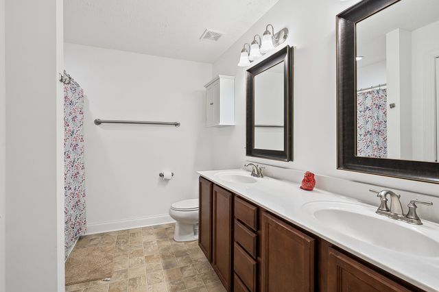 787 Sturdivant Dr, Clarksville, TN 37042