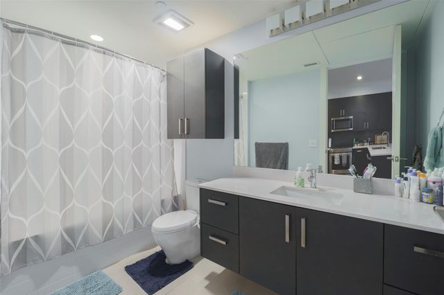 222 West Ave 1709, Austin, TX 78701