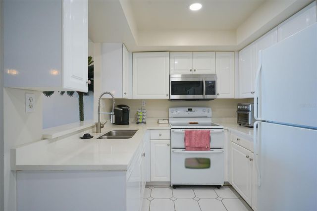400 ISLAND WAY 1004, Clearwater Beach, FL 33767