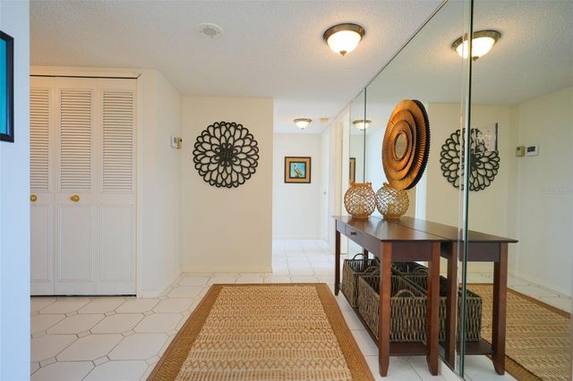 400 ISLAND WAY 1004, Clearwater Beach, FL 33767