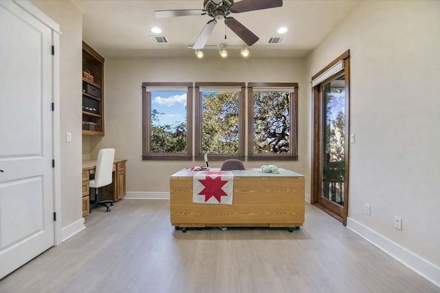 2506 Sailpoint DR, Spicewood, TX 78669